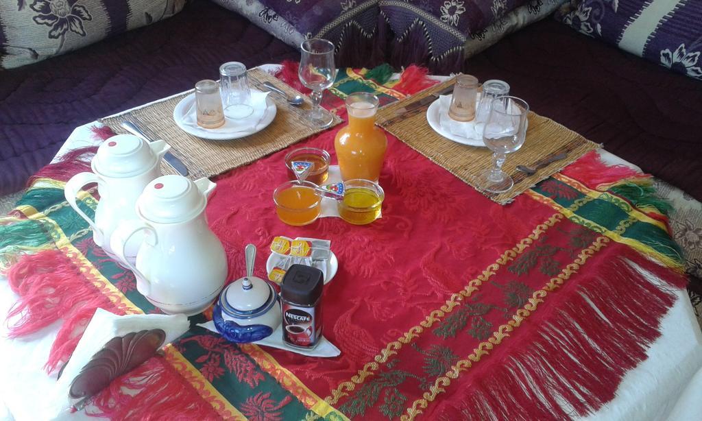 Gite Du Lac Уирган Екстериор снимка