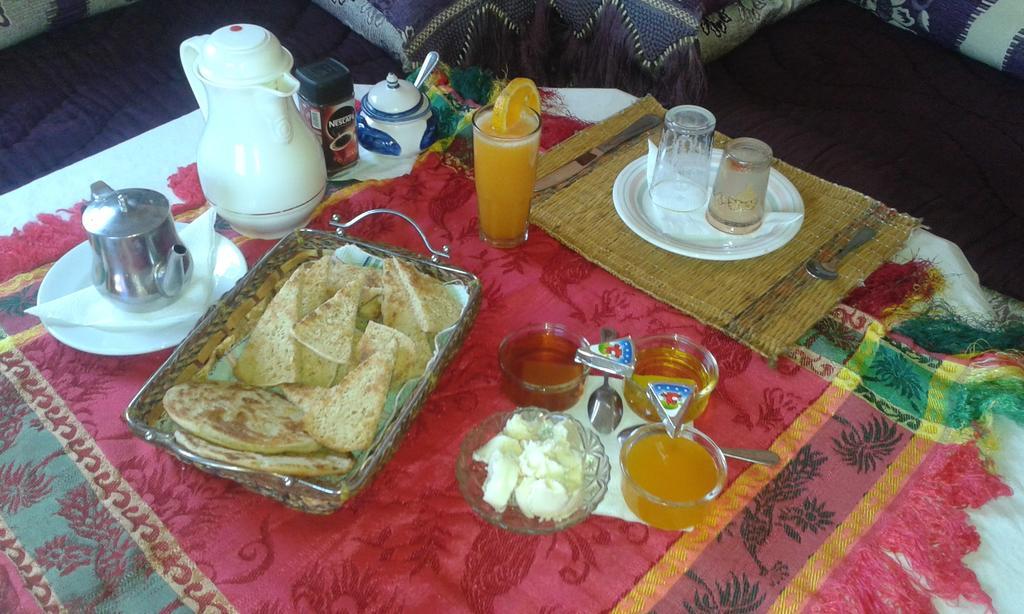 Gite Du Lac Уирган Екстериор снимка